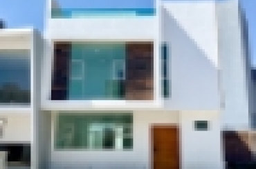 2046008016.jpg