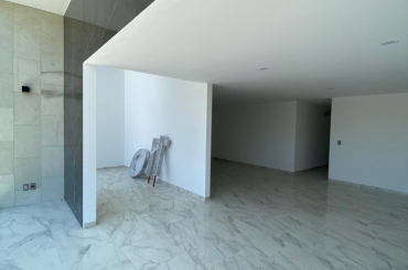 4038350461.jpg