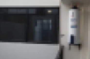 7359405700.jpg