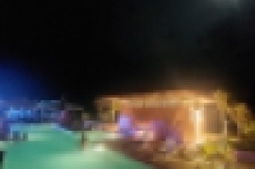 8064882908.jpg