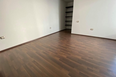 9612787752.jpg